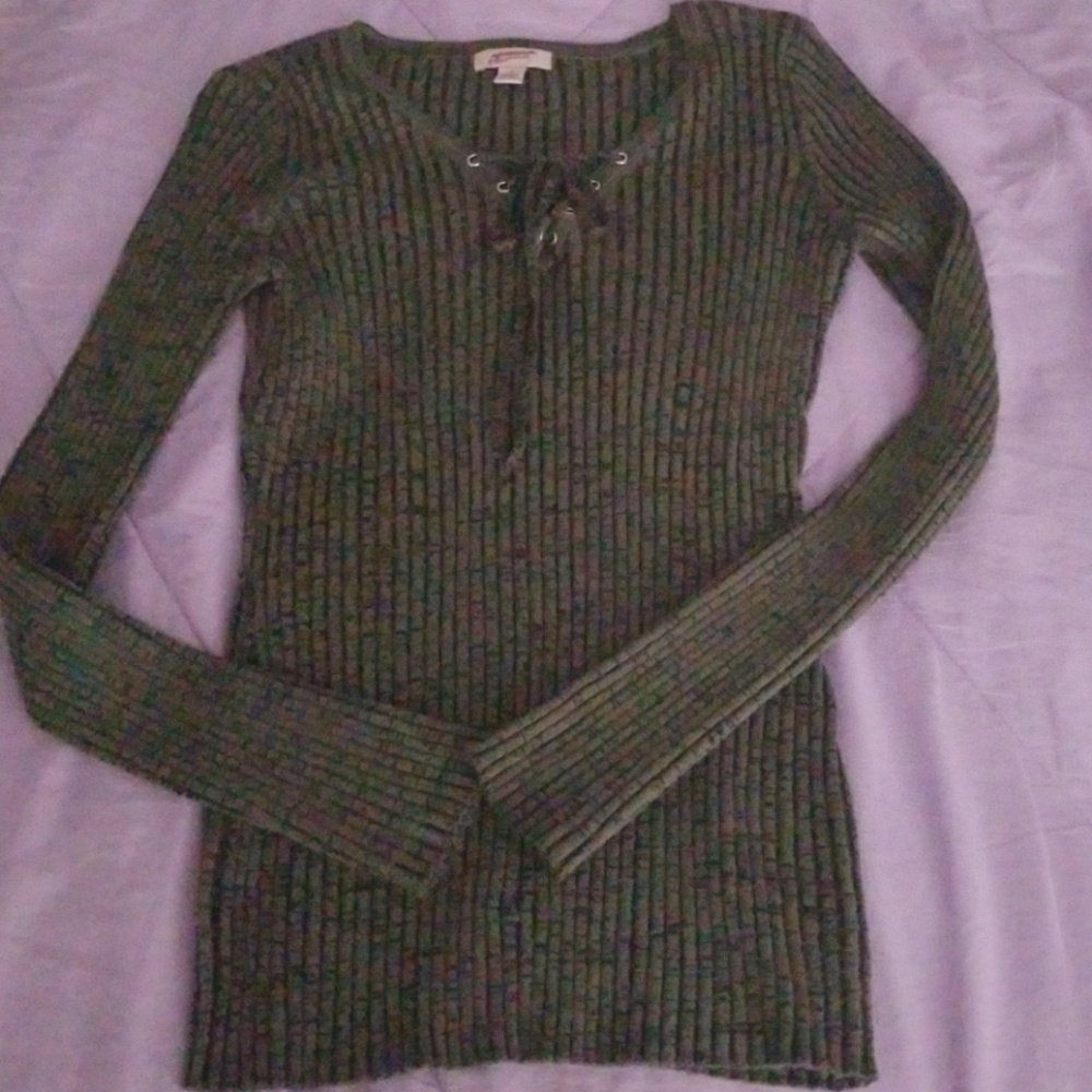 Arizona olive green lace up ribbed top
